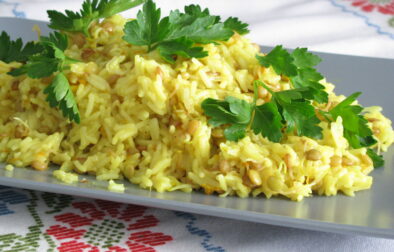 Σαλάτα με ρύζι και φύτρες φακής