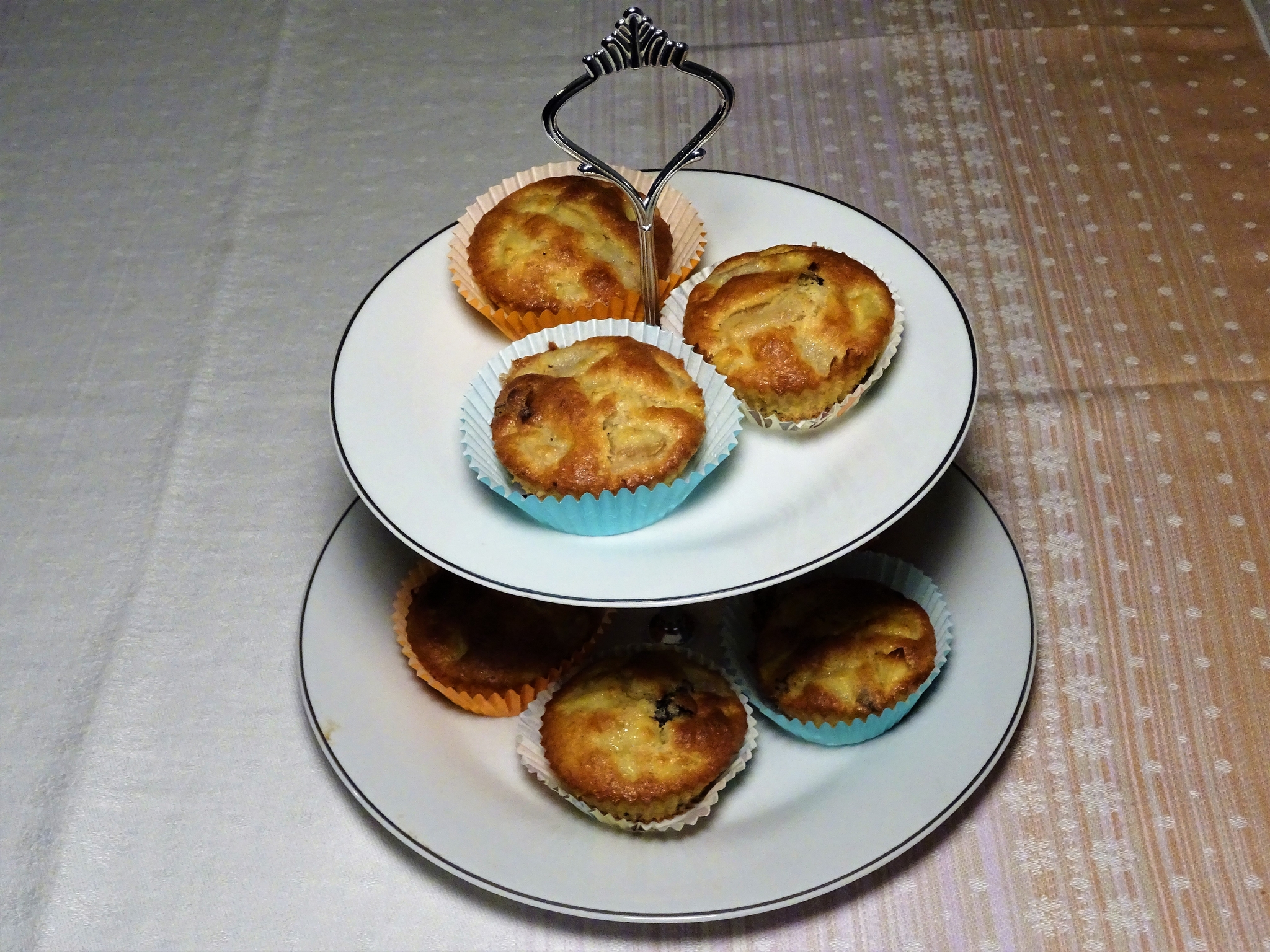 Muffins  με μήλο και αχλάδι