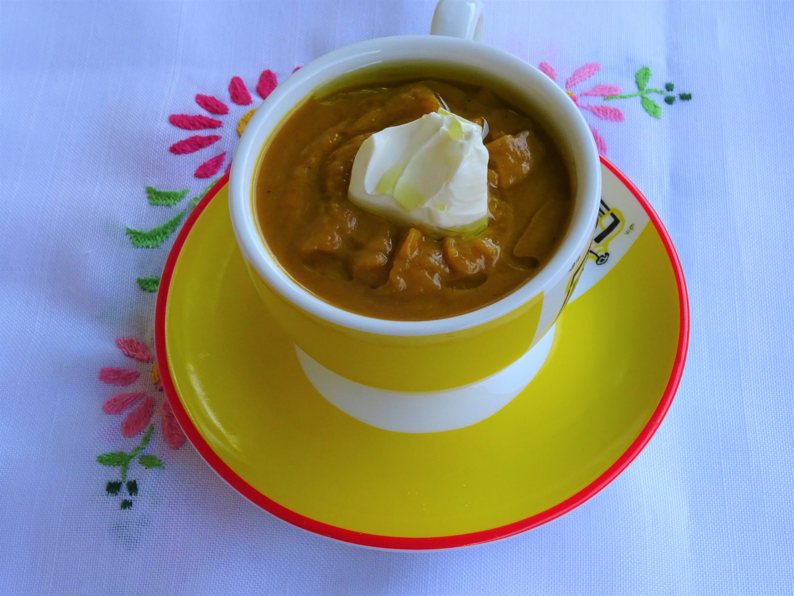 Σούπα με κολοκύθα και ζωμό από γαρίδες