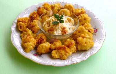 Κουνουπίδι τηγανητό με πικάντικο κουρκούτι